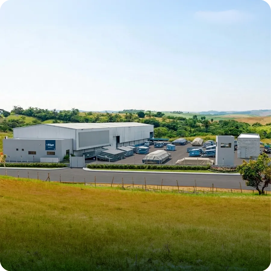 Fábrica de piscinas Fiber no Nordeste