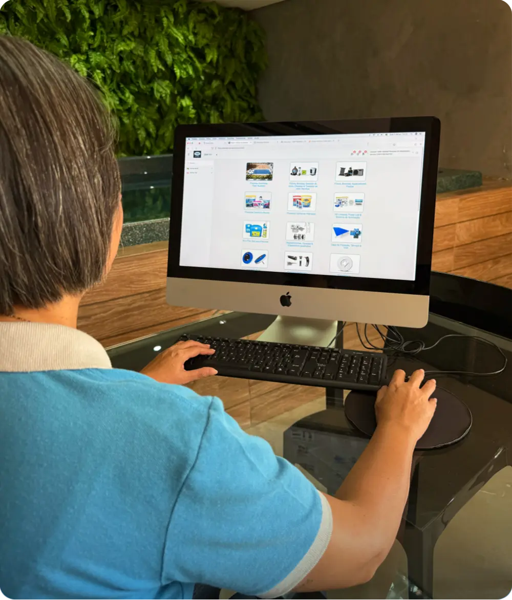 Central de compras Fiber com catálogo de produtos em tela
