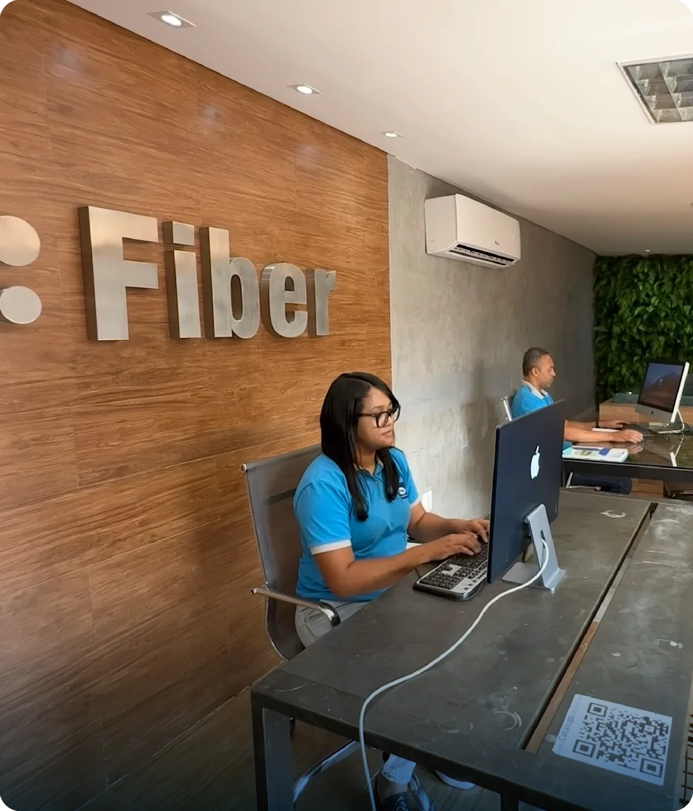Negociação de taxas e condições financeiras para a rede Fiber